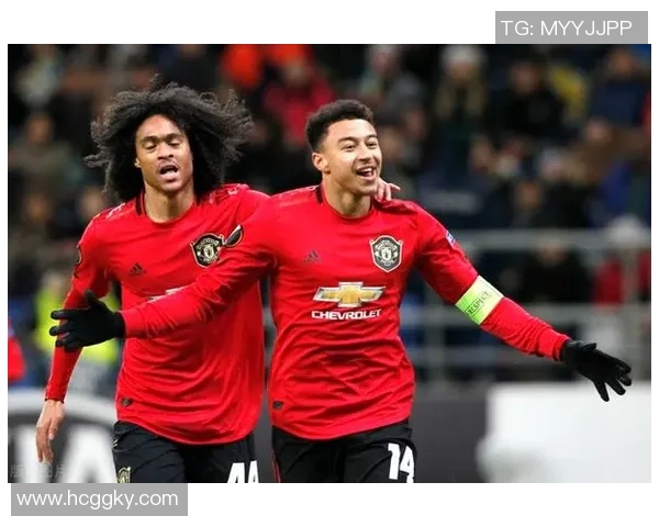 星空体育发布巴萨最新首发阵容引发球迷热议与期待