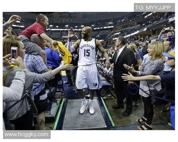 拓荒者力克灰熊，取得三连胜——激战之中，胜利之光